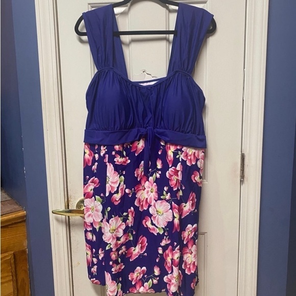 Wantdo Plus Size Skirtini One Piece Swimsuit NWT Size 26-28 - Picture 2 of 9